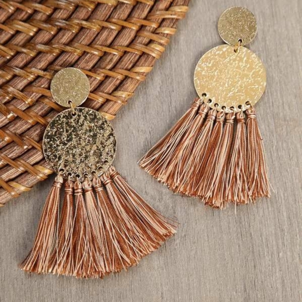 3/$30 NEW Hammered Gold Tone Tassel Earrings
